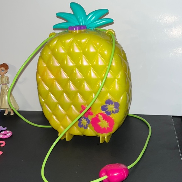 Polly Pocket Tropicool Pineapple TreeHouse. Used Excellent Condition. - Picture 2 of 5